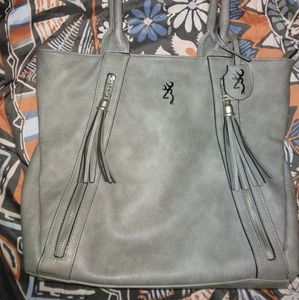 Browning consealer purse.